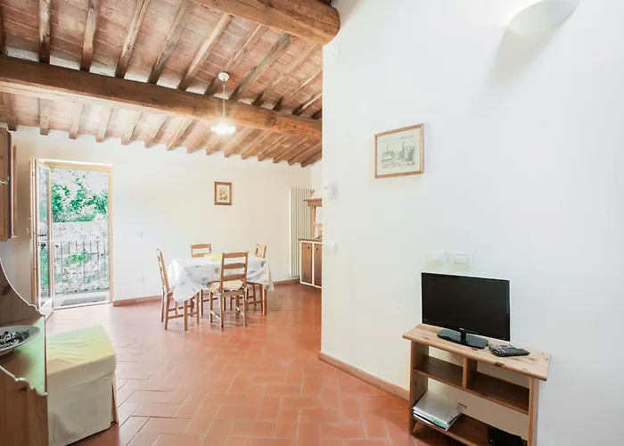 Charming Retreat In Montorsoli Pratolino